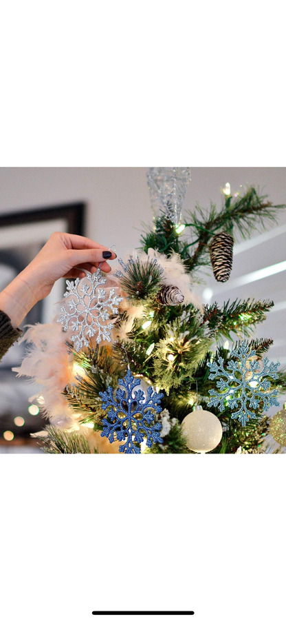 Set 24 decoratiuni, fulgi de nea